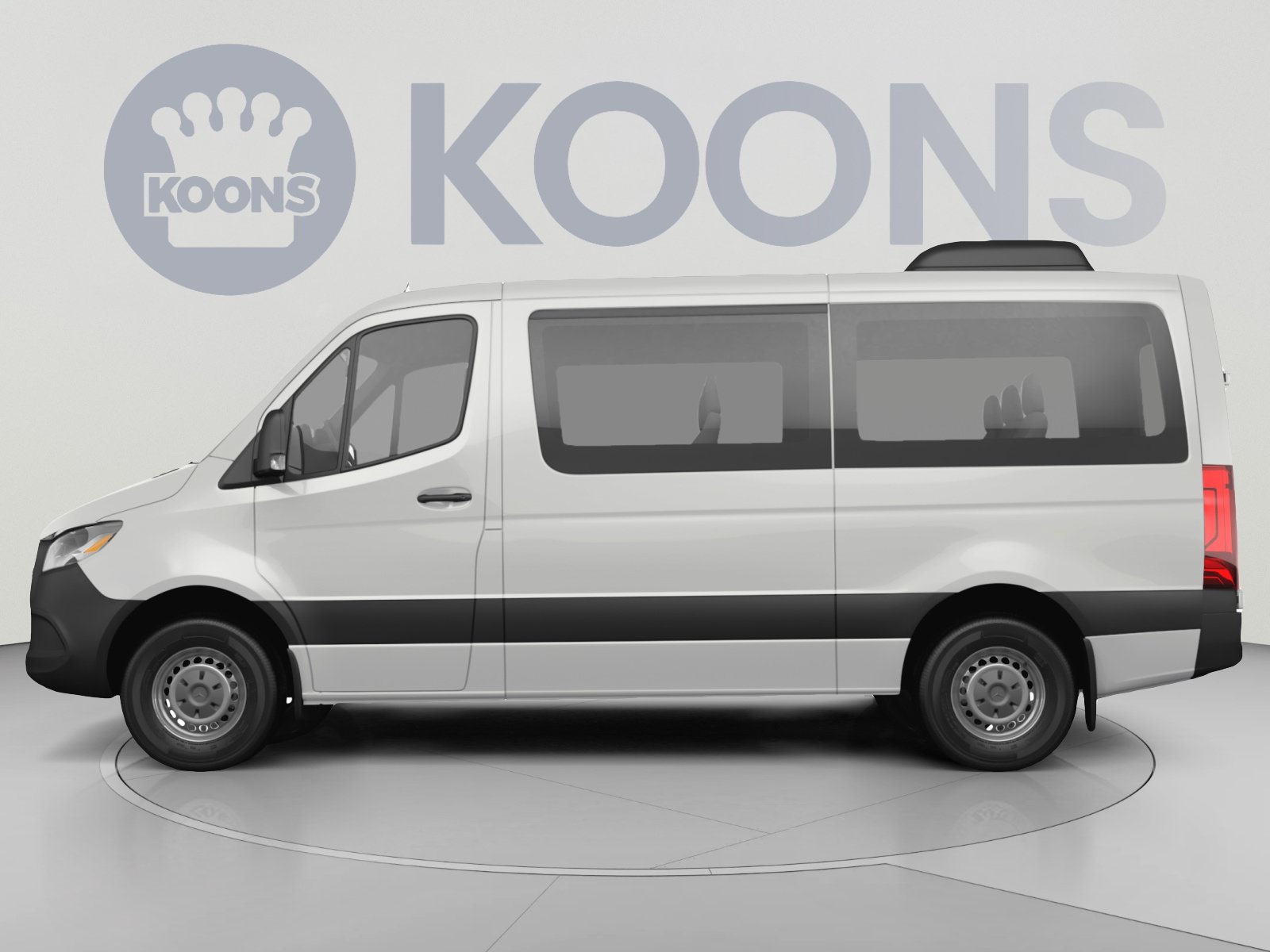 Used 2025 Mercedes-Benz Sprinter 2500 image 2