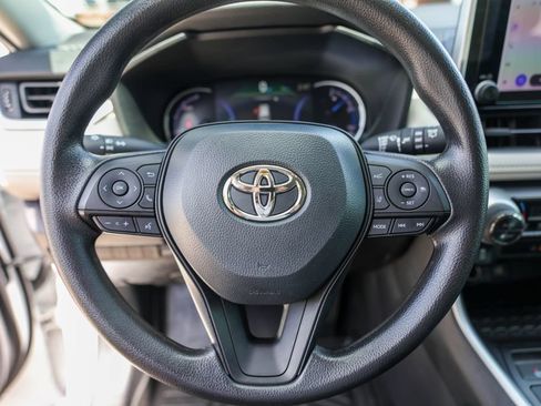 Used 2025 Toyota RAV4 XLE w/ Convenience Package AWD/4WD image 12