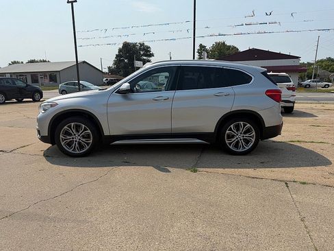 Used 2018 BMW X1 xDrive28i AWD/4WD image 2
