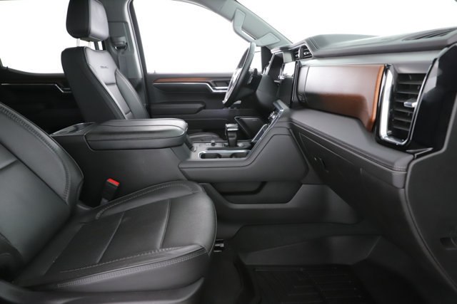 Used 2024 GMC Sierra 1500 Denali w/ Technology Package AWD/4WD image 31