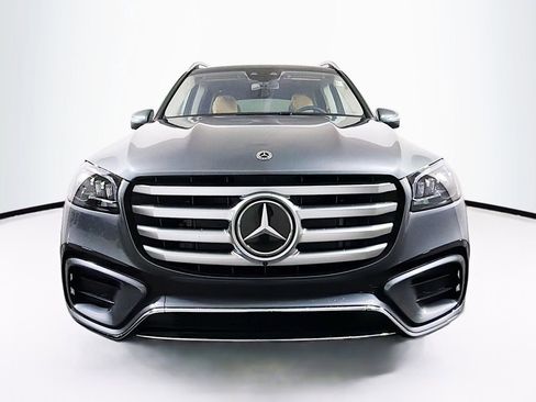 New 2026 Mercedes-Benz GLS 450 4MATIC image 2
