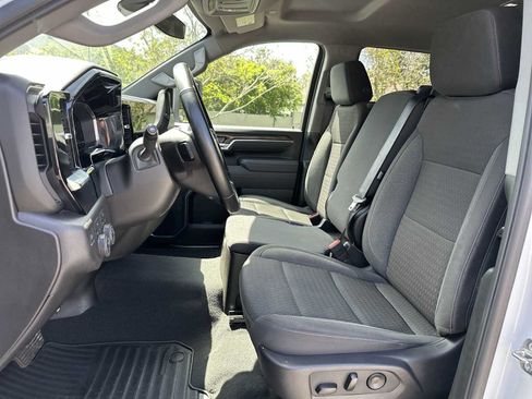 Certified 2025 Chevrolet Silverado 2500 LT w/ Convenience Package AWD/4WD image 15