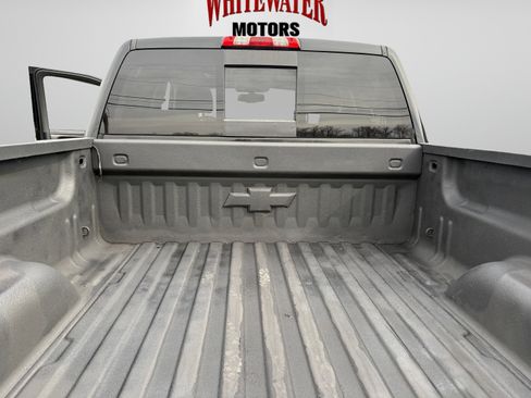 Used 2015 Chevrolet Silverado 1500 LTZ Z71 w/ LTZ Plus Package image 9