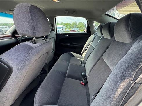 Used 2009 Chevrolet Impala LS FWD image 35