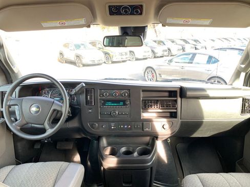 Used 2024 Chevrolet Express 3500 LT w/ LT Preferred Equipment Group image 31