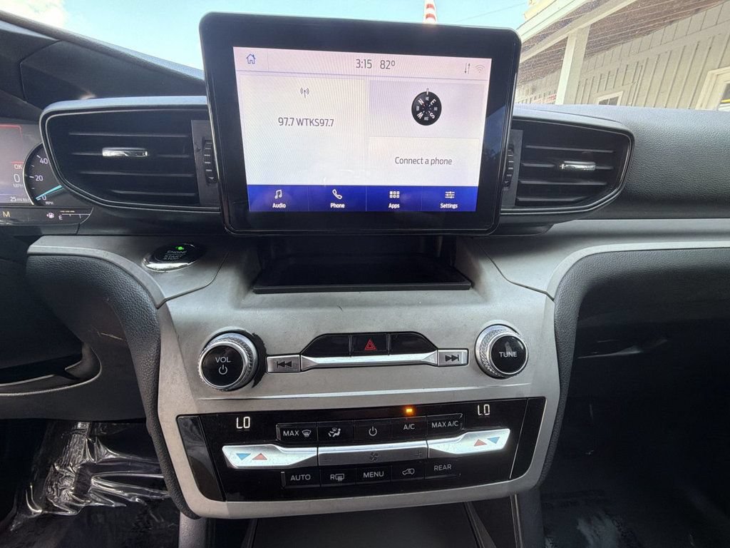 Used 2020 Ford Explorer XLT RWD image 17