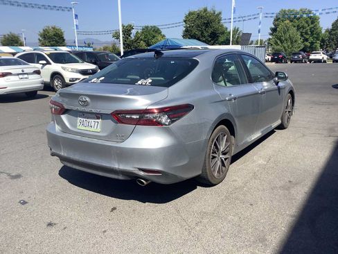 Used 2021 Toyota Camry XLE w/ Navigation Package AWD/4WD image 6