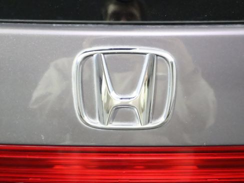 Used 2016 Honda Odyssey Touring image 9