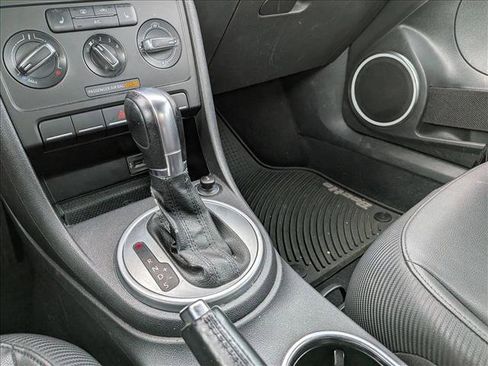 Used 2016 Volkswagen Beetle 1.8T SE image 11