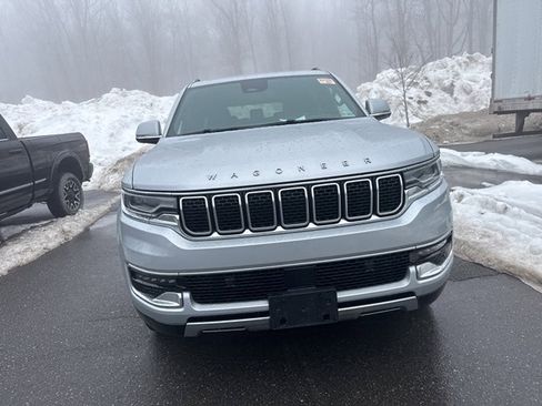 Used 2022 Jeep Wagoneer Series III image 6