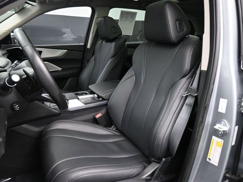 Used 2023 Acura MDX FWD image 19