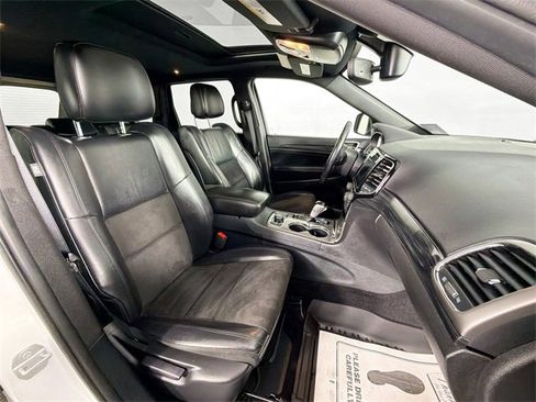 Used 2020 Jeep Grand Cherokee Altitude image 26