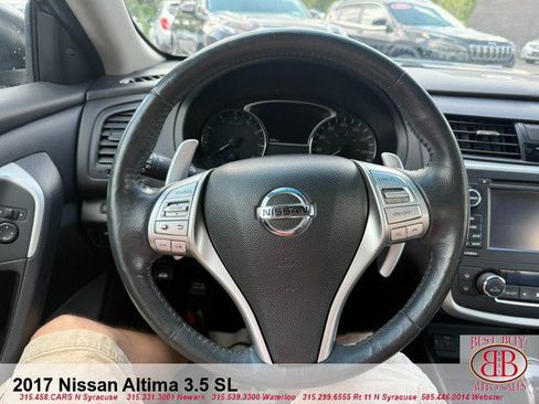 Used 2017 Nissan Altima 3.5 SL FWD image 15