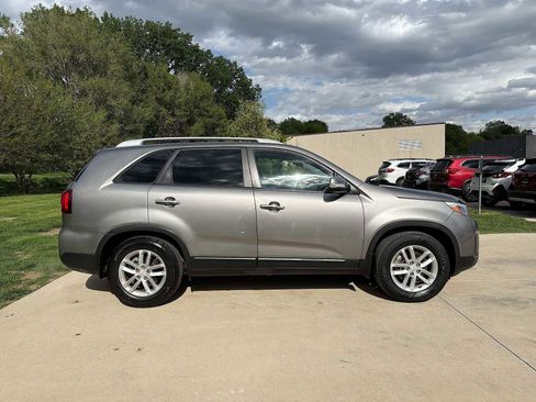Used 2015 Kia Sorento LX FWD image 7