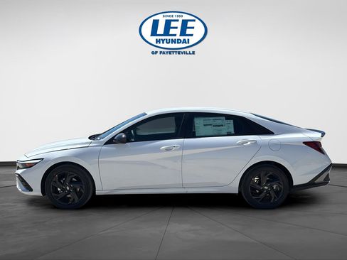 New 2026 Hyundai Elantra Sport FWD image 4