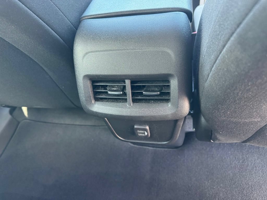 Used 2023 Chevrolet Equinox LS FWD image 10