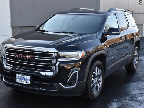 Used 2023 GMC Acadia SLT image 14