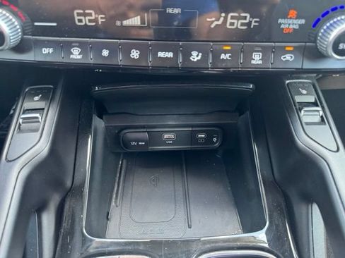 Used 2025 Kia Telluride S FWD image 23