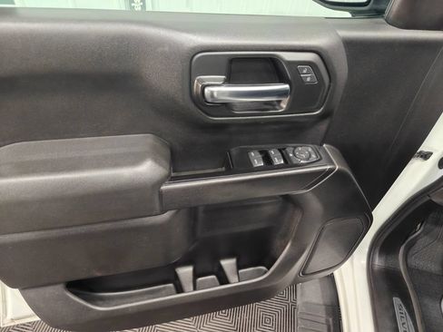 Used 2019 Chevrolet Silverado 1500 Custom w/ Trailering Package AWD/4WD image 40
