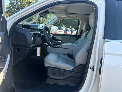 New 2027 Ford Expedition Max Active RWD image 10