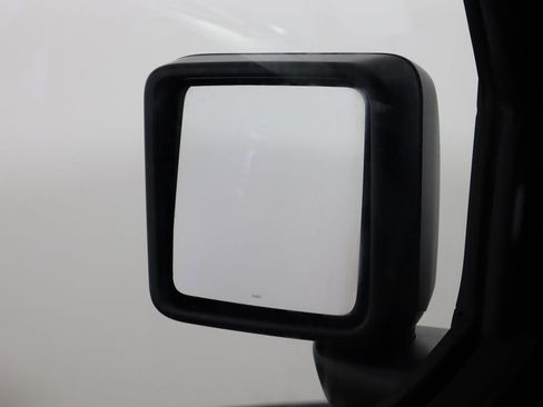 Used 2025 Jeep Wrangler Sport image 40