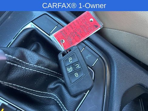 Used 2024 Volkswagen Tiguan SE R-Line image 34