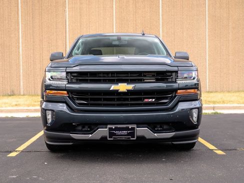 Certified 2018 Chevrolet Silverado 1500 LT w/ All Star Edition AWD/4WD image 3