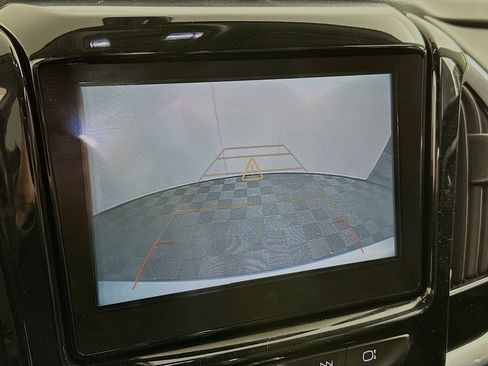 Used 2019 Chevrolet Traverse LT image 22