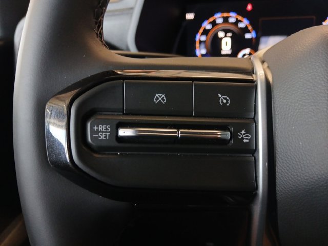 Used 2026 Chevrolet Colorado W/T w/ WT Custom Package RWD image 8
