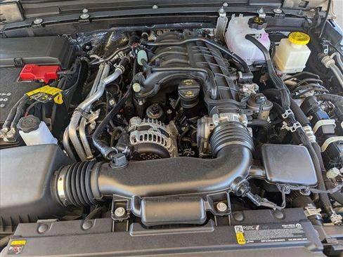 New 2026 Jeep Gladiator Sport AWD/4WD image 15