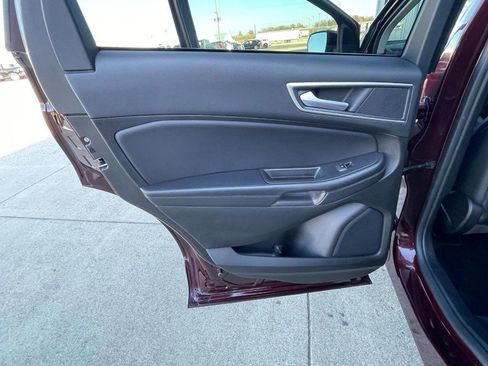 Used 2024 Ford Edge SEL w/ Convenience Package image 19