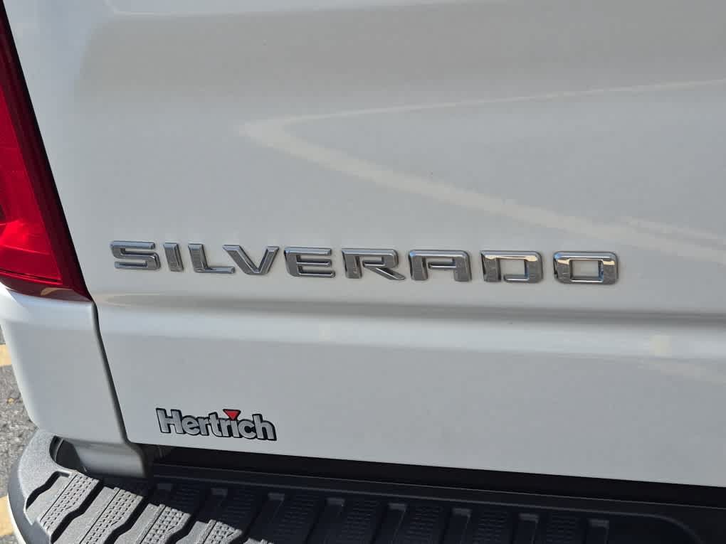 Used 2021 Chevrolet Silverado 1500 RST AWD/4WD image 21