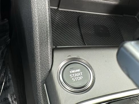 New 2026 Kia Sportage EX w/ EX Panorama Roof Package image 24