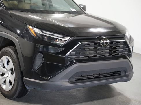 Used 2025 Toyota RAV4 LE FWD image 4