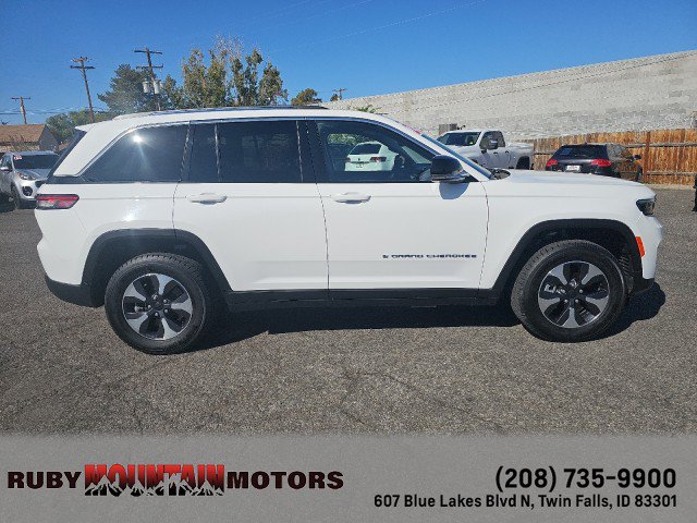 Used 2023 Jeep Grand Cherokee 4WD 4xe image 8