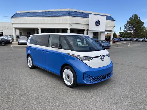 Used 2025 Volkswagen ID. Buzz 1st Edition AWD/4WD image 7
