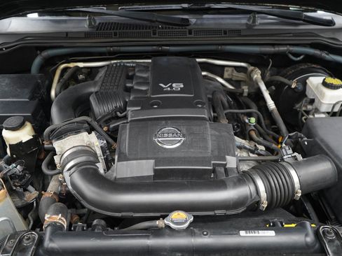 Used 2012 Nissan Frontier SV AWD/4WD image 26