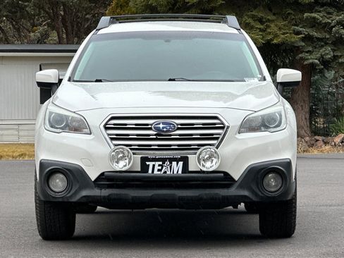 Used 2015 Subaru Outback 2.5i Premium image 9