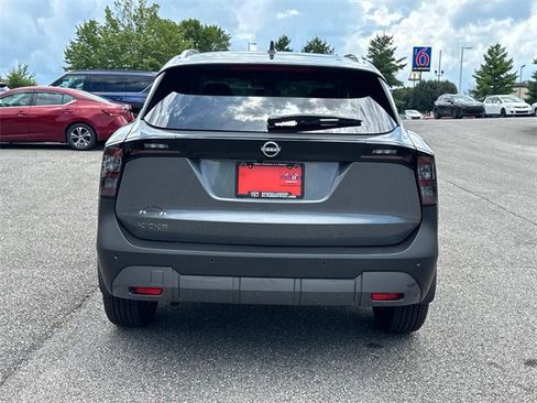 New 2025 Nissan Kicks SV w/ SV Premium Package image 5