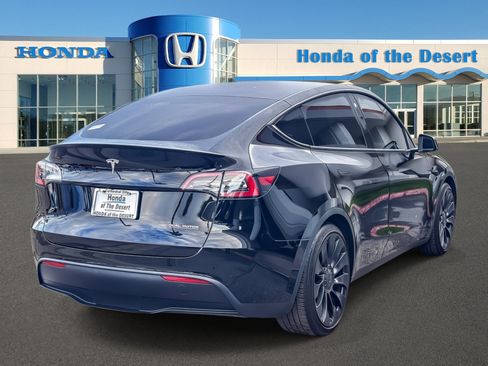 Used 2023 Tesla Model Y Performance image 7