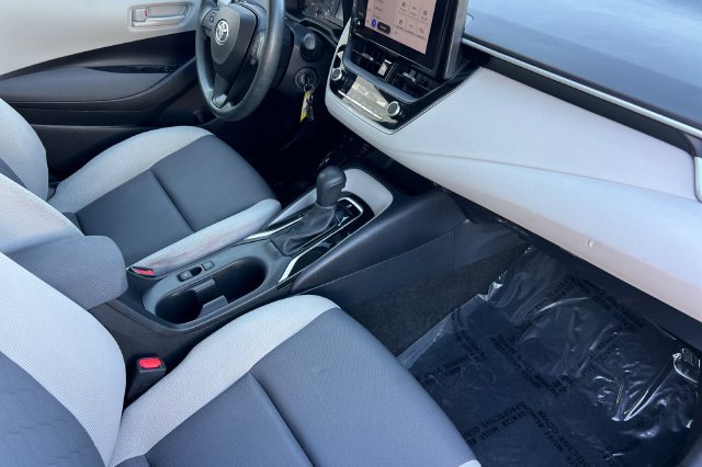 Used 2023 Toyota Corolla LE FWD image 17