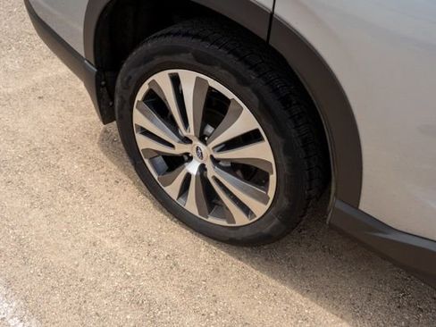 Used 2021 Subaru Ascent Limited w/ Technology Package AWD/4WD image 10