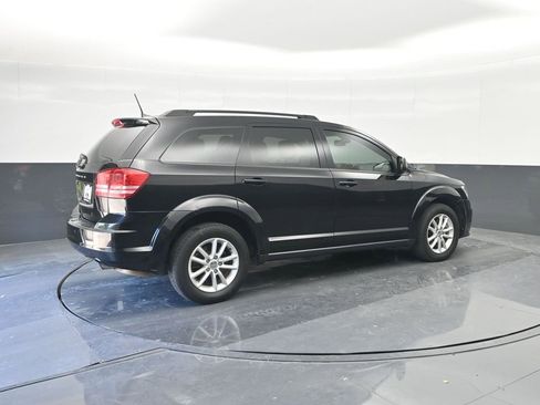 Used 2020 Dodge Journey SE w/ SE Popular Equipment Group image 15