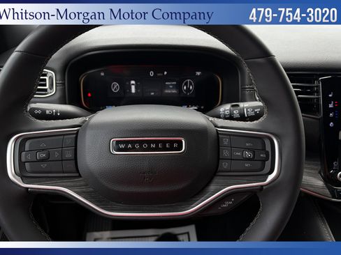 Used 2024 Jeep Wagoneer Series II w/ Flexible Seating Group image 16