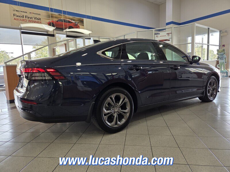Used 2024 Honda Accord EX image 4