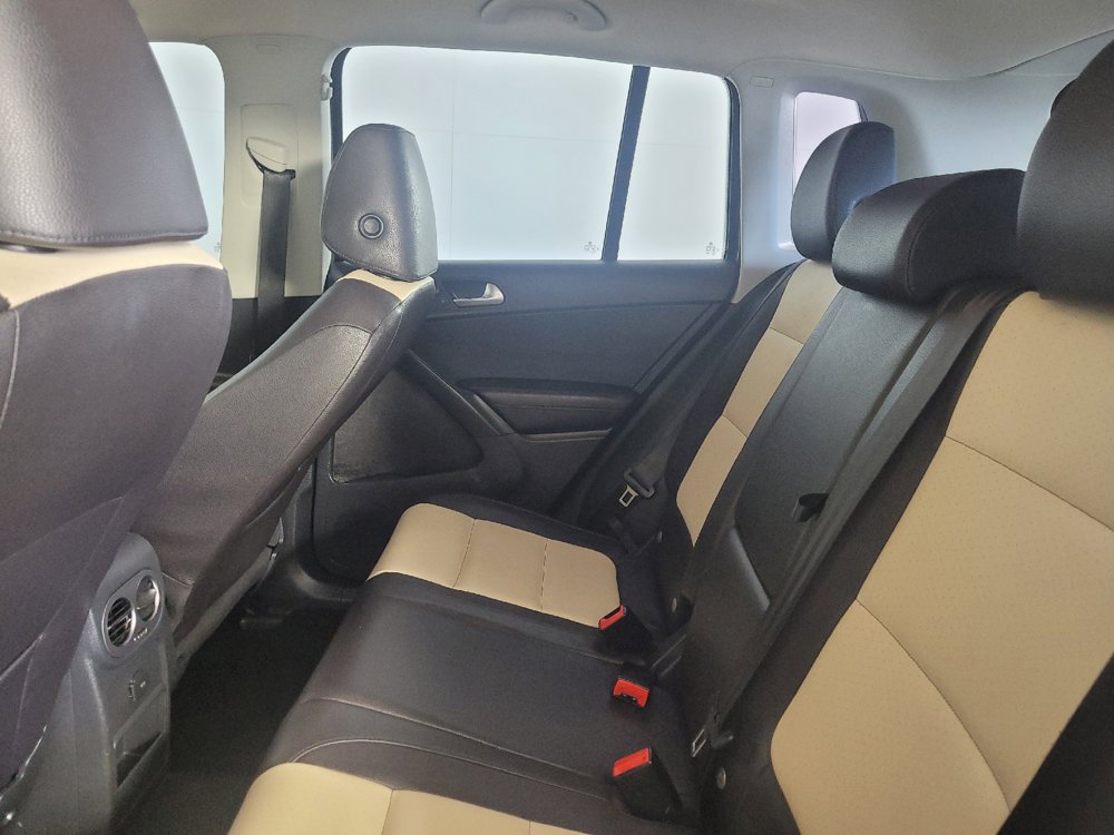 Used 2016 Volkswagen Tiguan S FWD image 18