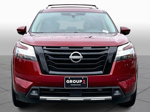 Used 2022 Nissan Pathfinder SL w/ Lighting Package (N92) image 3