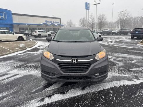 Used 2017 Honda HR-V EX image 3