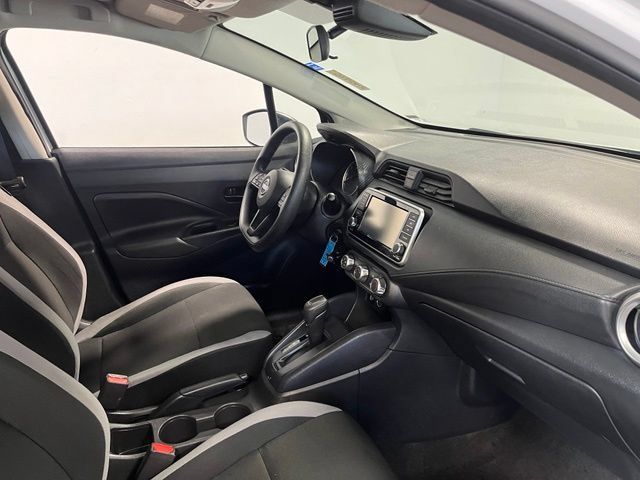 Used 2025 Nissan Versa S FWD image 11