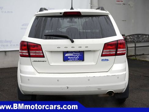 Used 2018 Dodge Journey SE w/ Mopar All Weather Group FWD image 6
